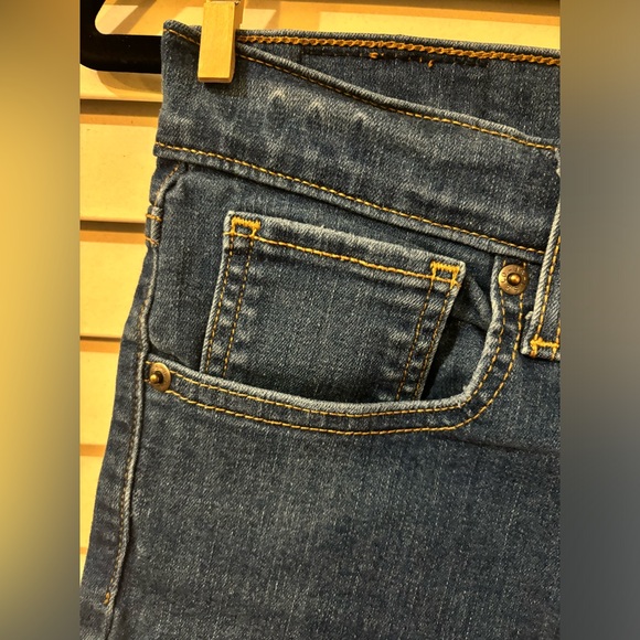 Levi’s Mile High Super Skinny Jeans - Picture 2 of 9